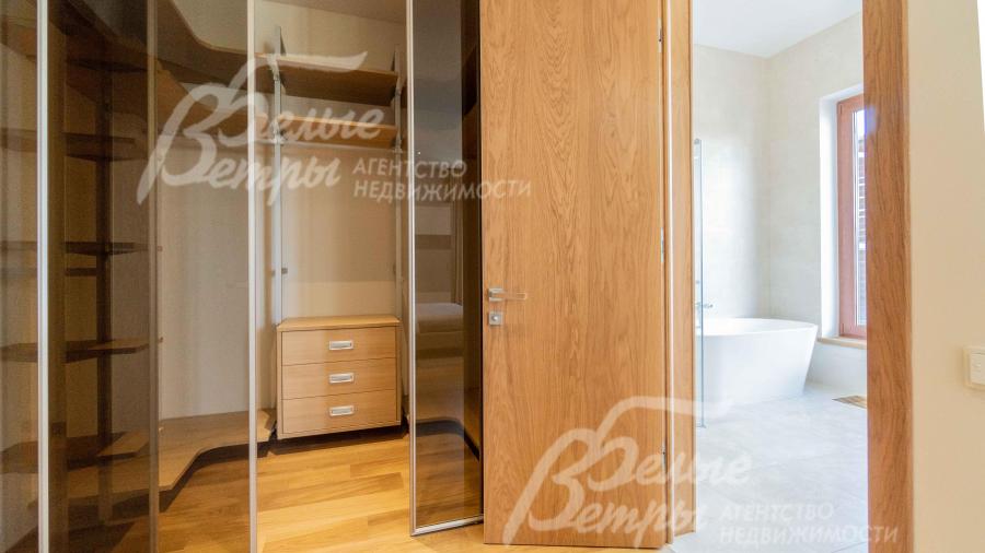 Гардеробные в спальнях