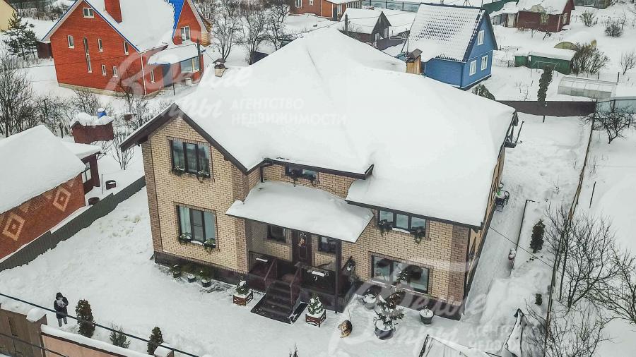 Кирпичный дом на участке площадью 6 соток близко от Москвы