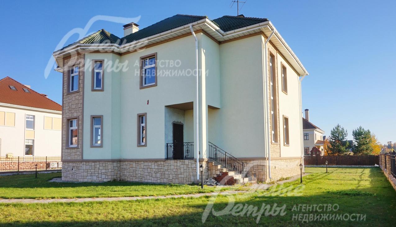 Двухуровневый дом с террасой