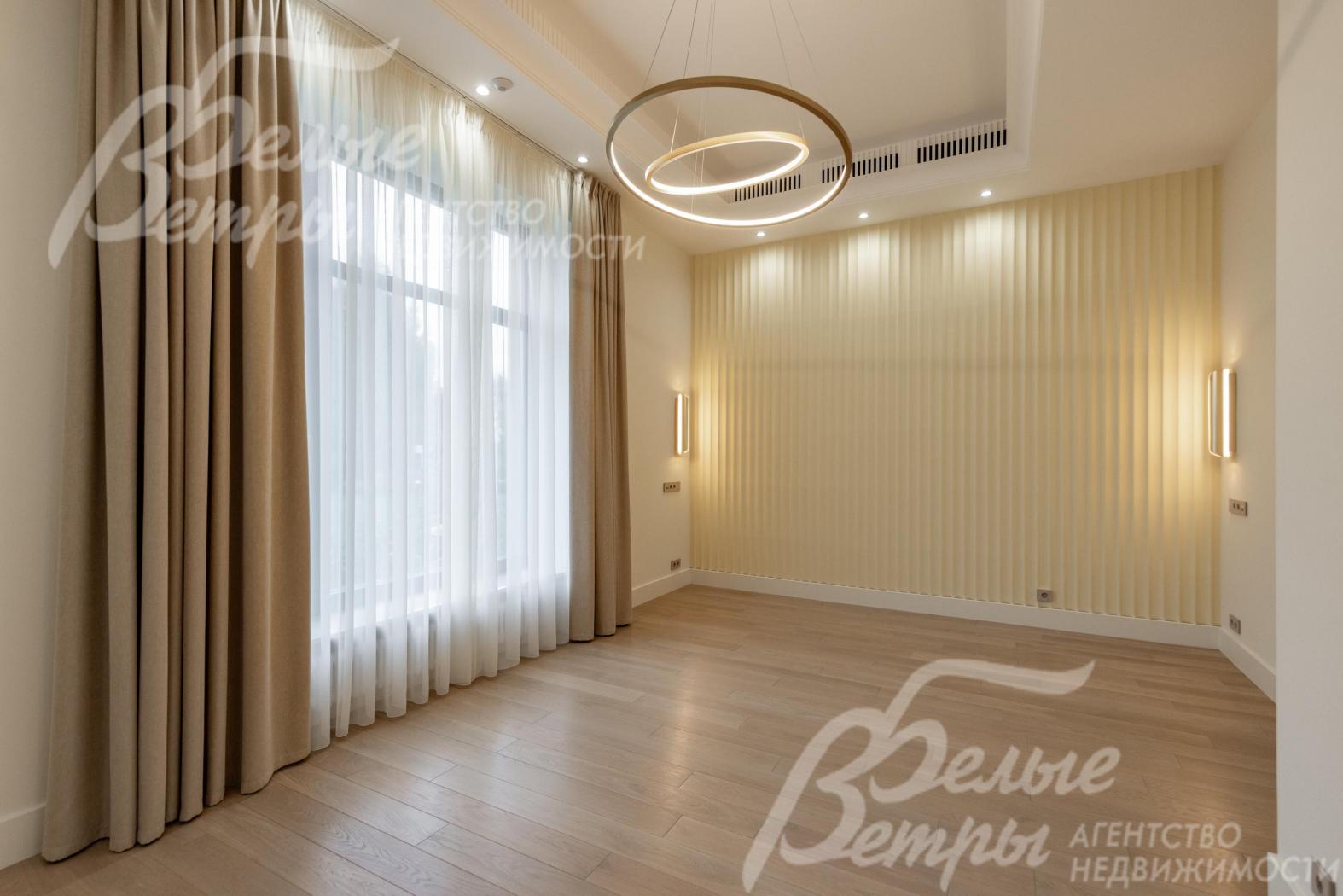 Спальня на 1-м этаже