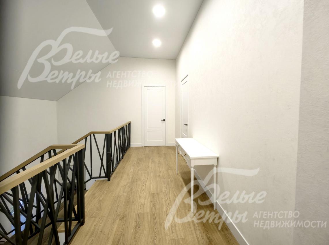 Холл 2-го этажа