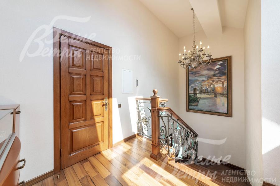 Лестничный холл 3го этажа