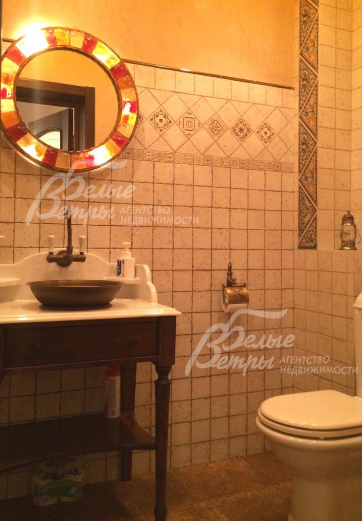 В санузлах сантехника марки Villeroy&Boch