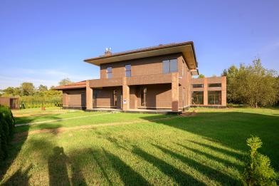 Дом, Усадьба Бергов к/п (Первомайское), 1170 кв.м