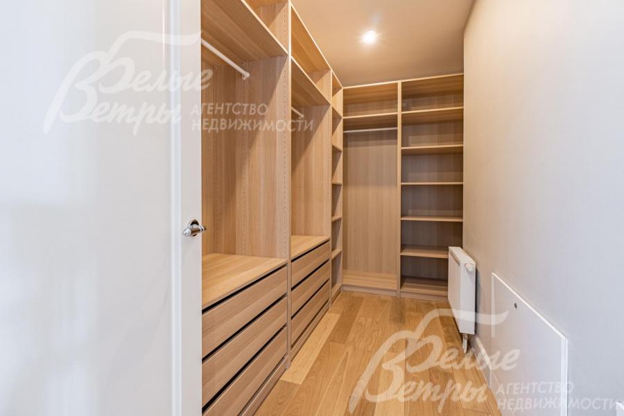 Гардеробная в спальне