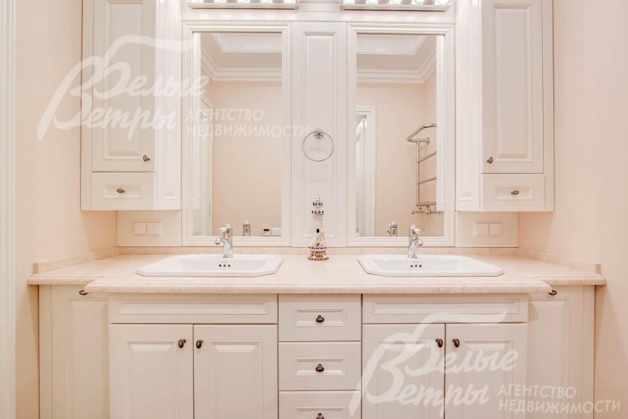 В доме установлена сантехника производства США, Великобритания