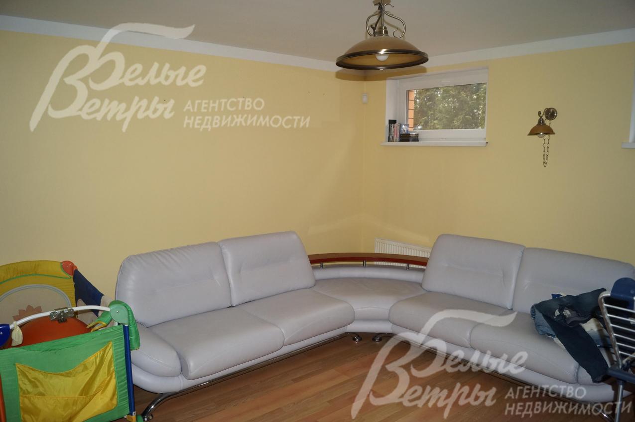 Комната отдыха в цокольном этаже