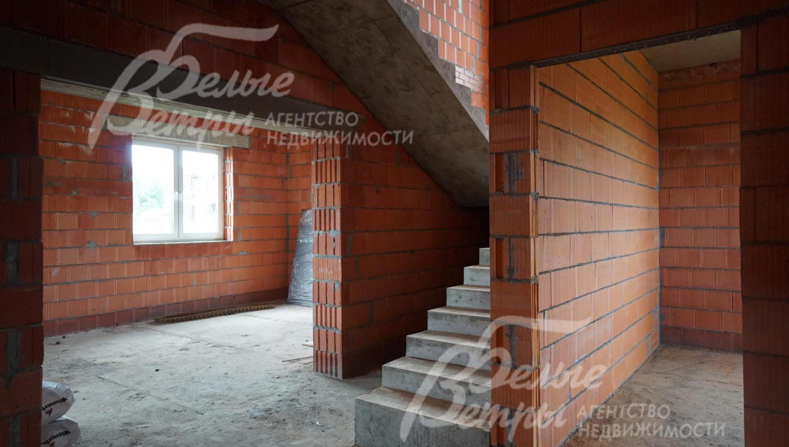 Дом 205 кв.м под отделку в КП Цветочный 