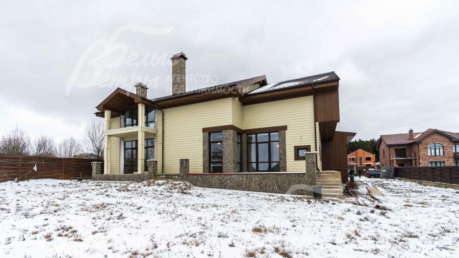 Новый дом на участке 15 соток в строгоохраняемом поселке Никольские озера