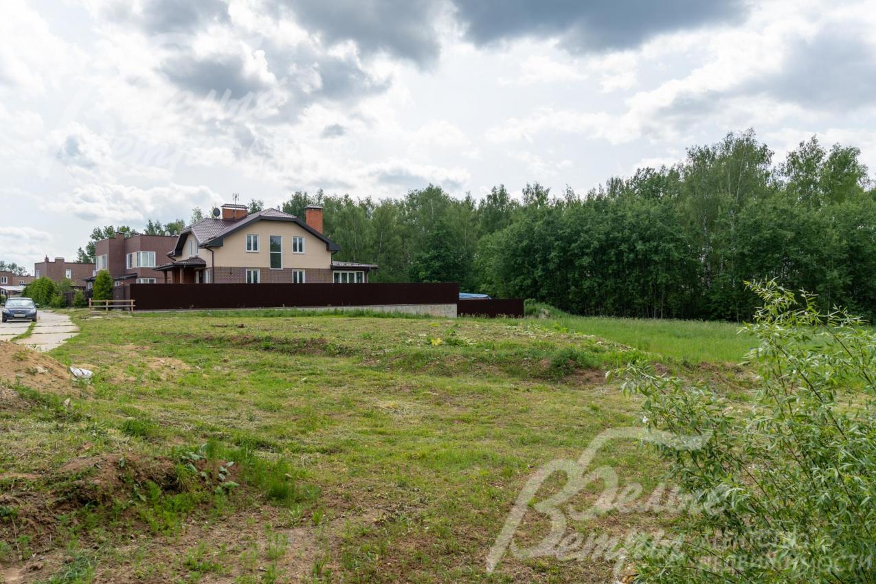 Есть возможность разделить на несколько участков под застройку