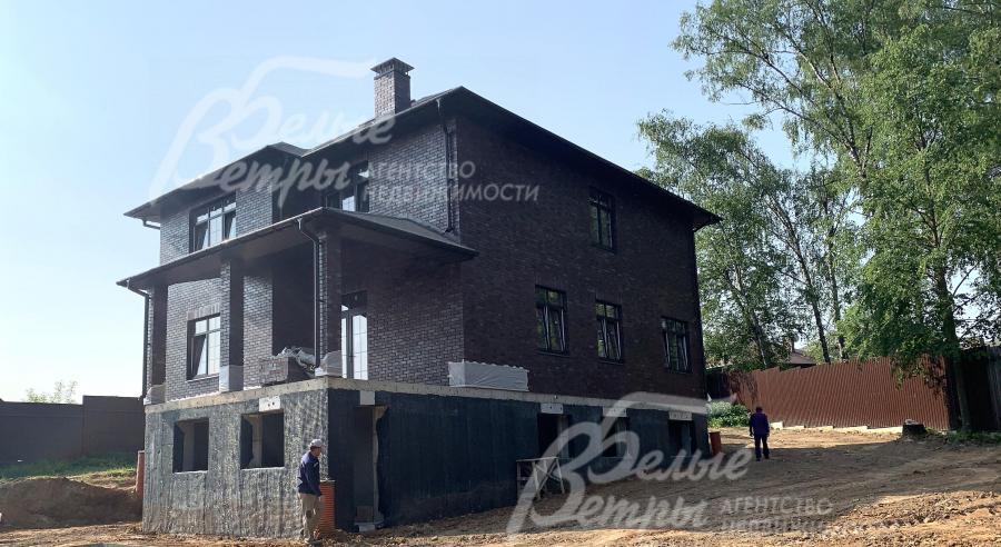 Облицован высококачественным клинкером 