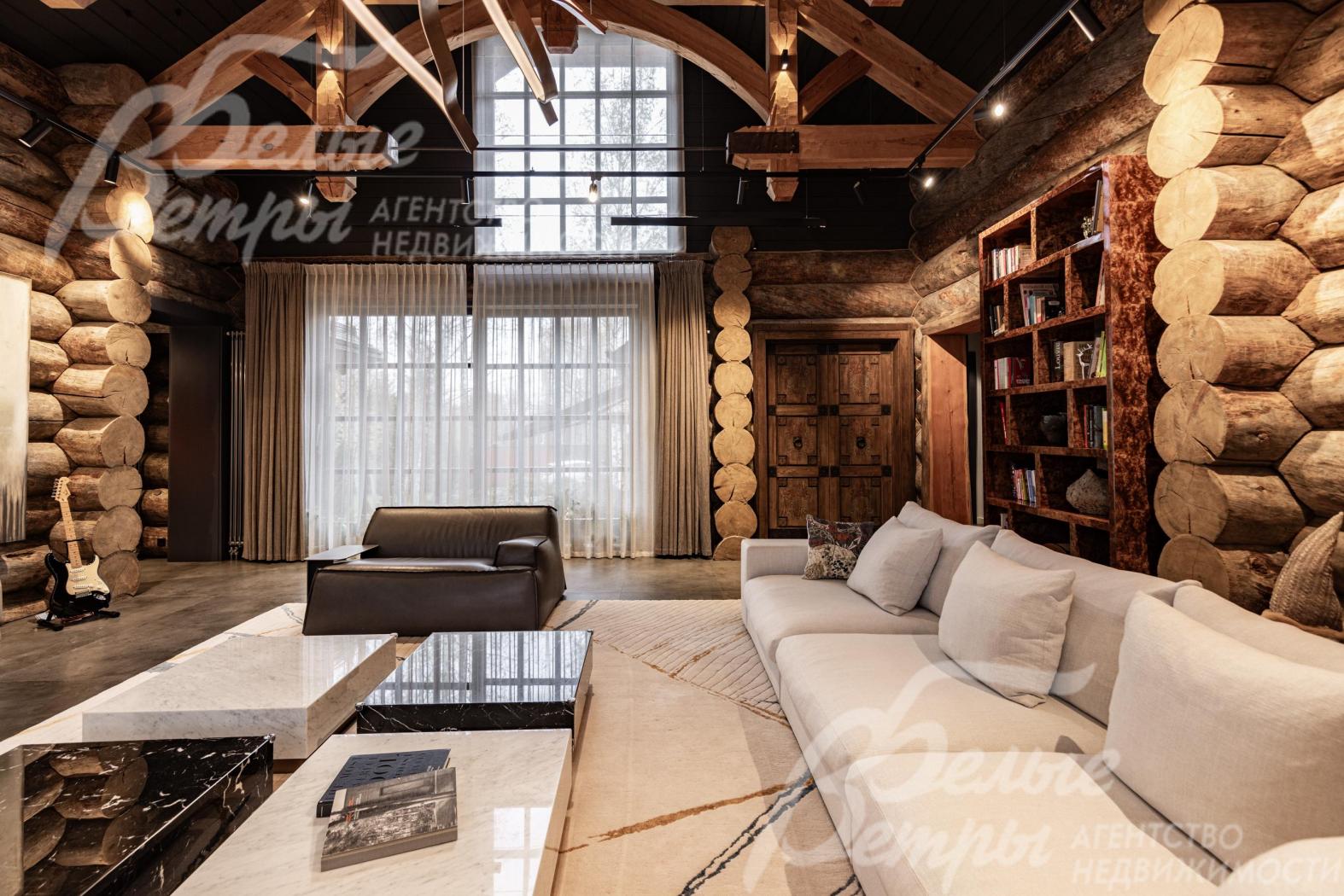 Трековое премиальное освещение SLV в гостиной