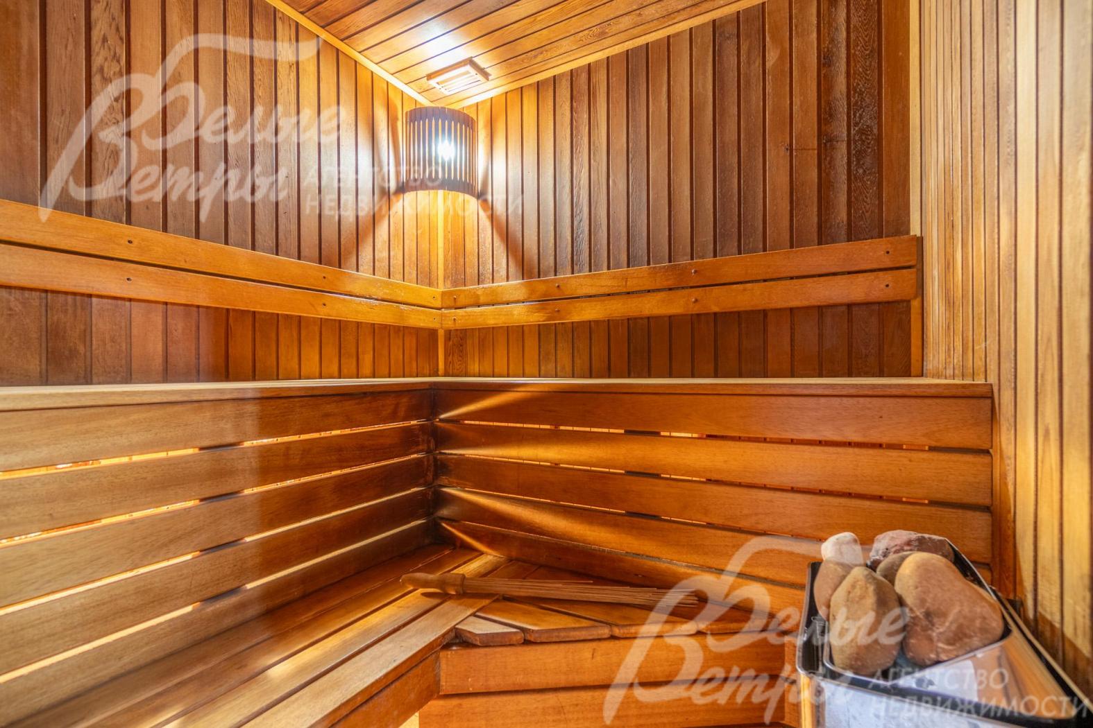 Парная сауны в спа-зоне на цокольном этаже
