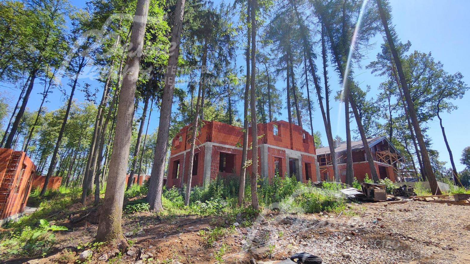 Дом строится 252 кв.м на участке 8.54 соток в поселке Бородино Вилладж