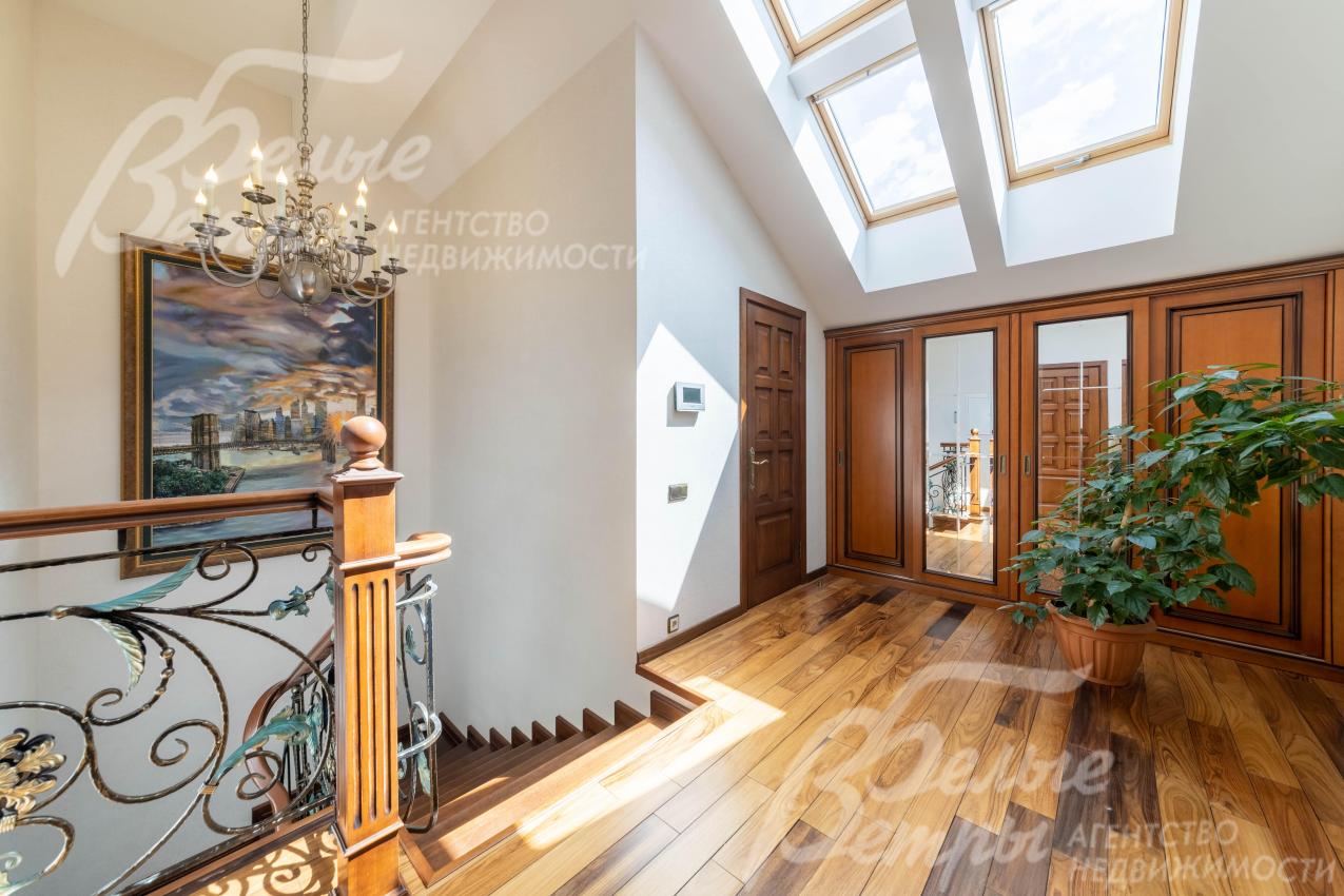 Холл 3го этажа