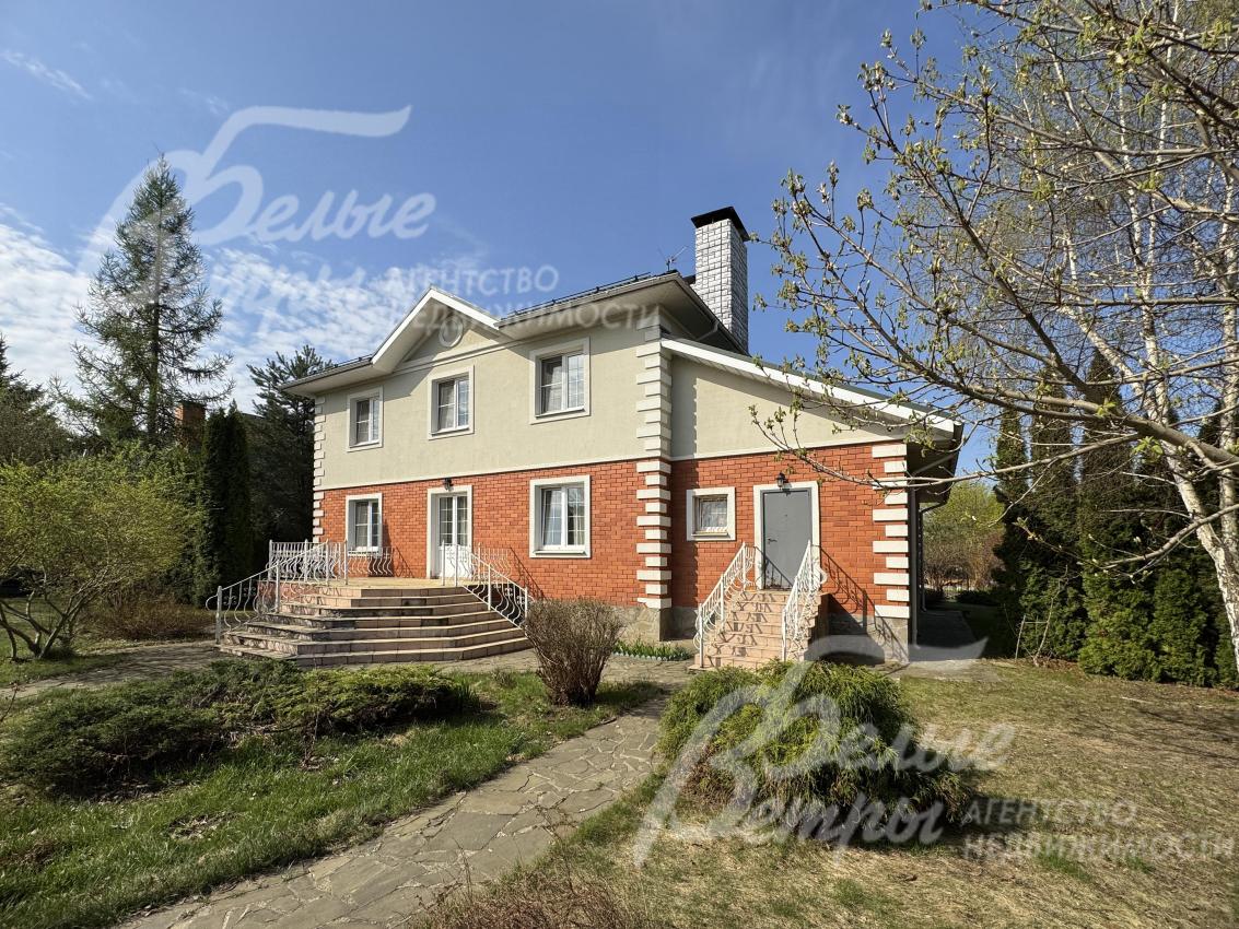 На живописном участке выполнен проект ландшафтного дизайна