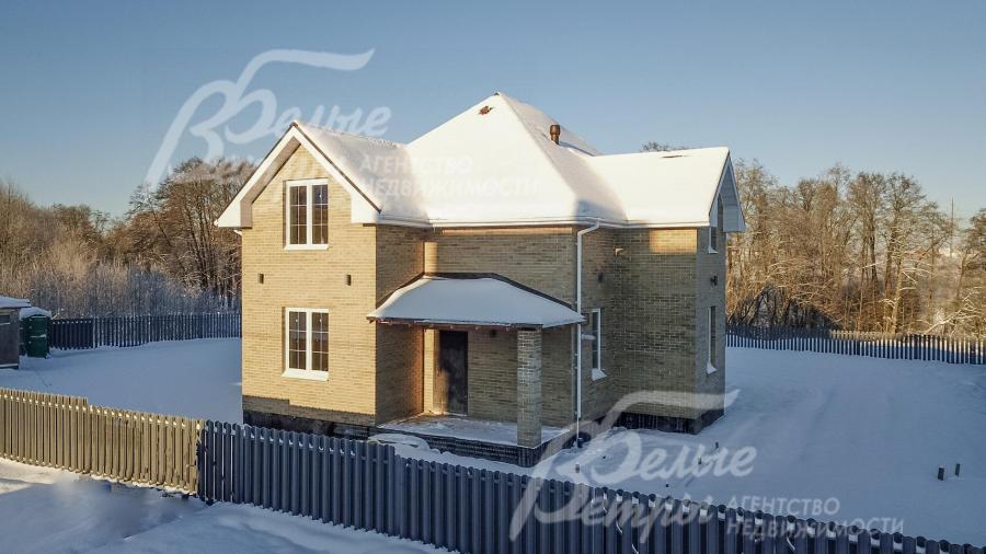 Дом под ключ площадью 240 кв.м в сформированном коттеджном поселке Изумрудная Долина