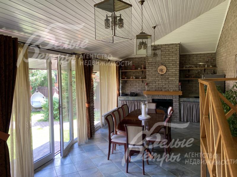 Функциональный дом с мебелью на участке площадью 8.4 соток в СНТ Победа