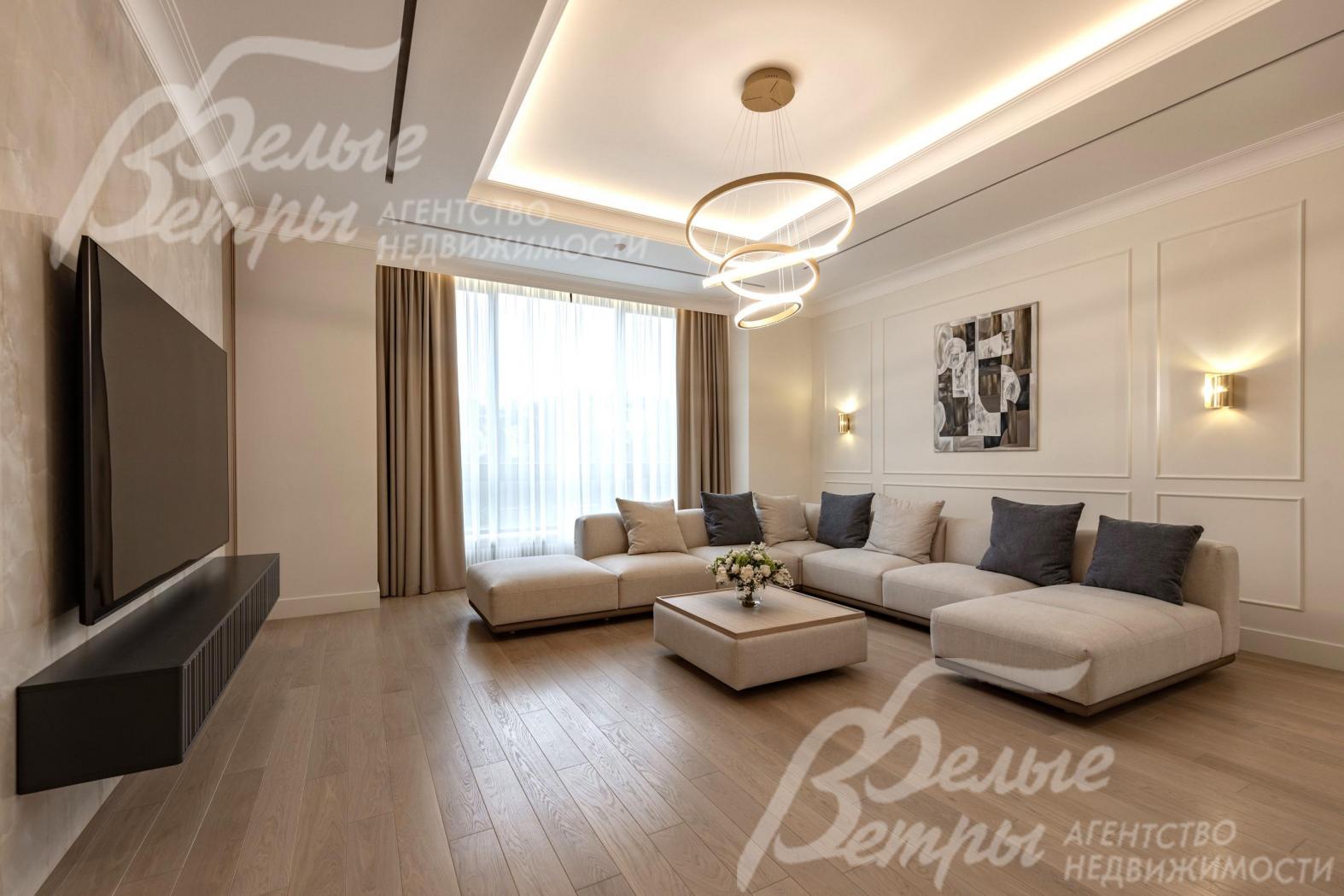 Гостиная с камином