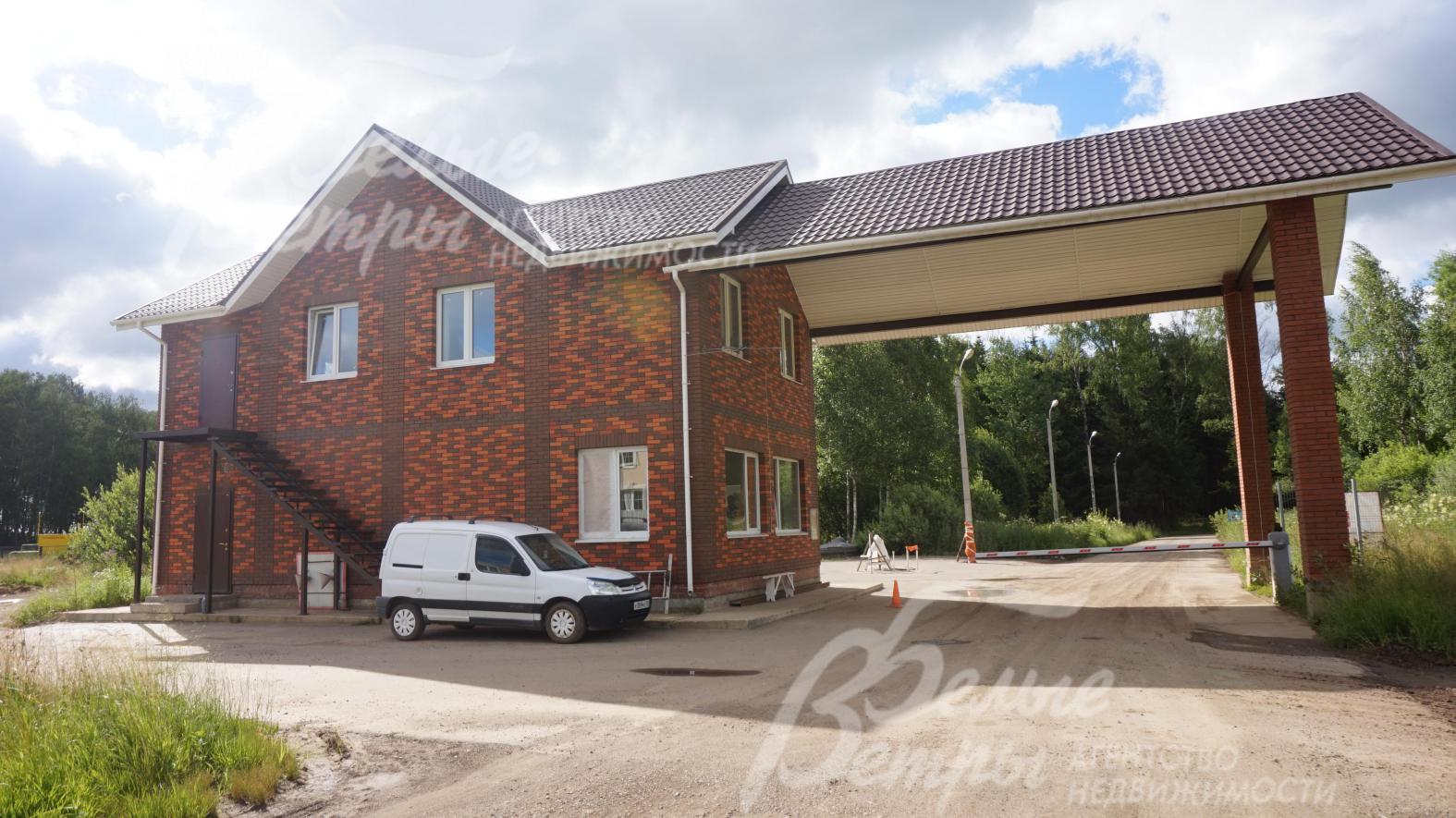 КПП на въезде в поселок