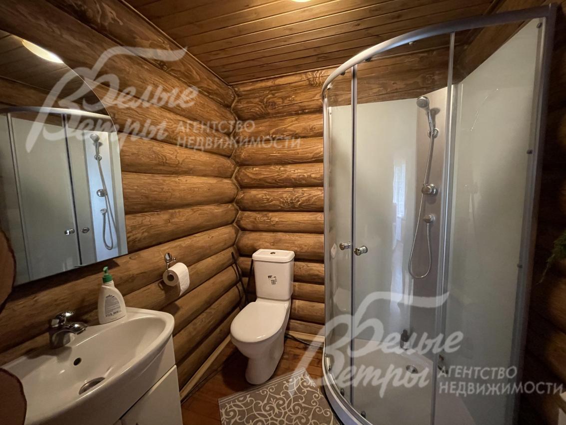 Санузел с душем в бане