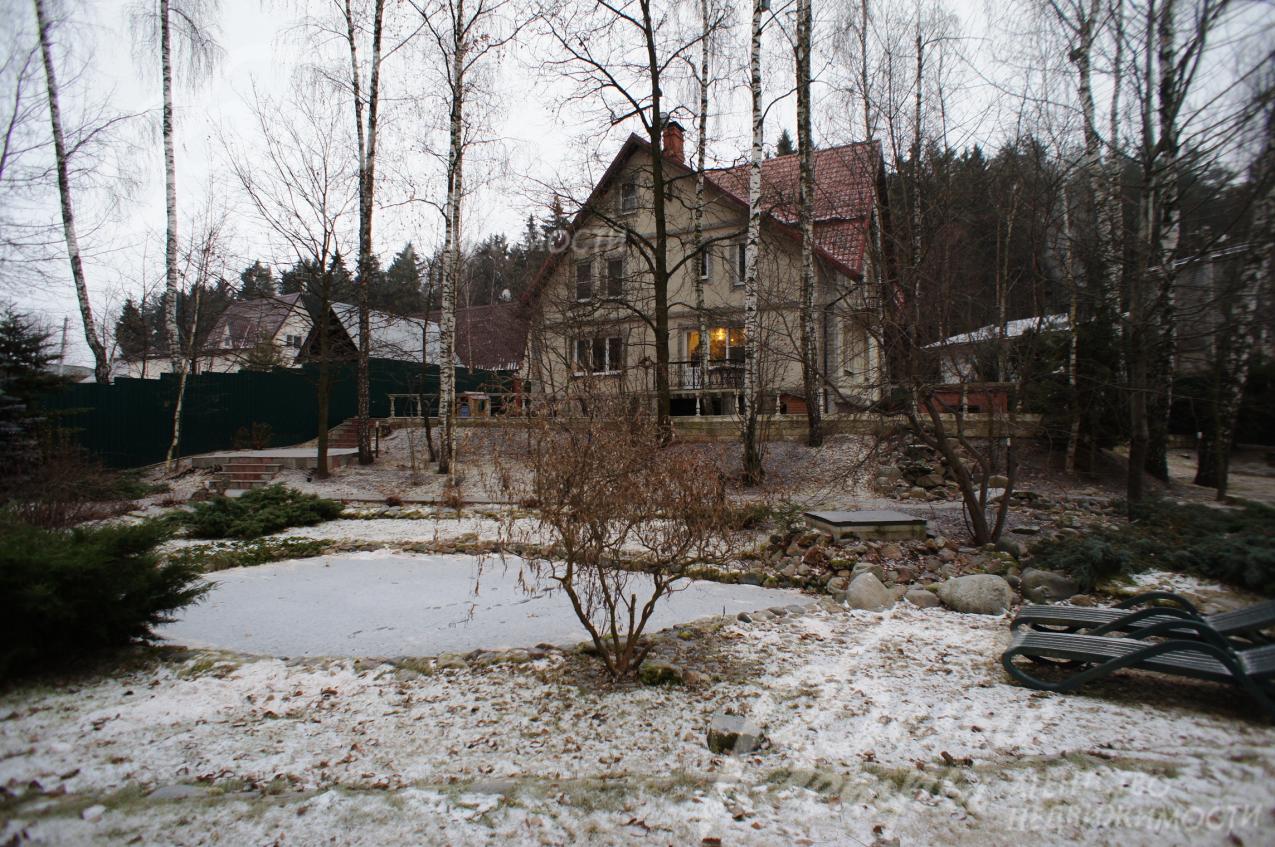 Дом с мебелью 319 кв.м в КИЗ "Рябиновый"