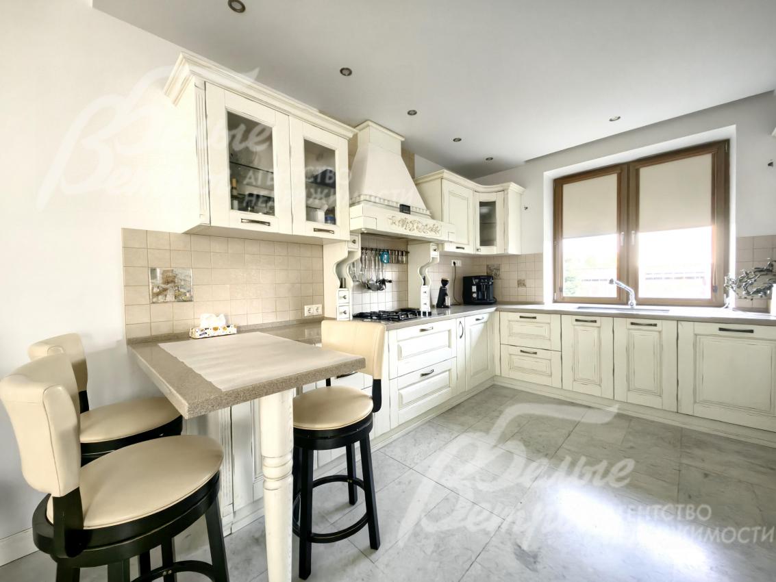 Фасады кухни из состаренного массива