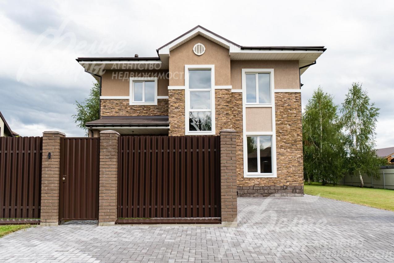 Коттедж 263 кв.м с функциональной планировкой.