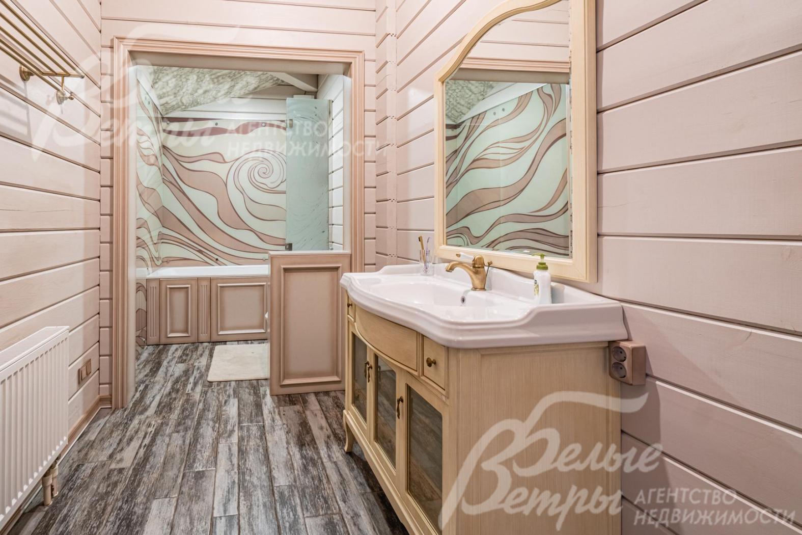 Санузел с ванной на втором этаже