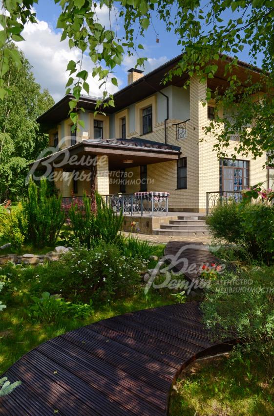 Здесь объединены не только дома и ландшафт: поселок стал центром загородной дачной жизни сообщества молодых, успешных людей