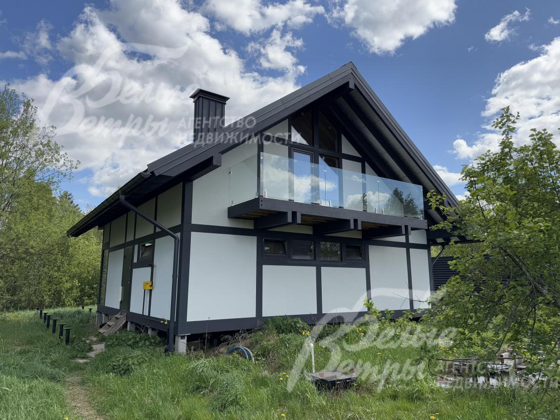 2- этажный коттедж 3 спальни 3 санузла в поселке Плесково