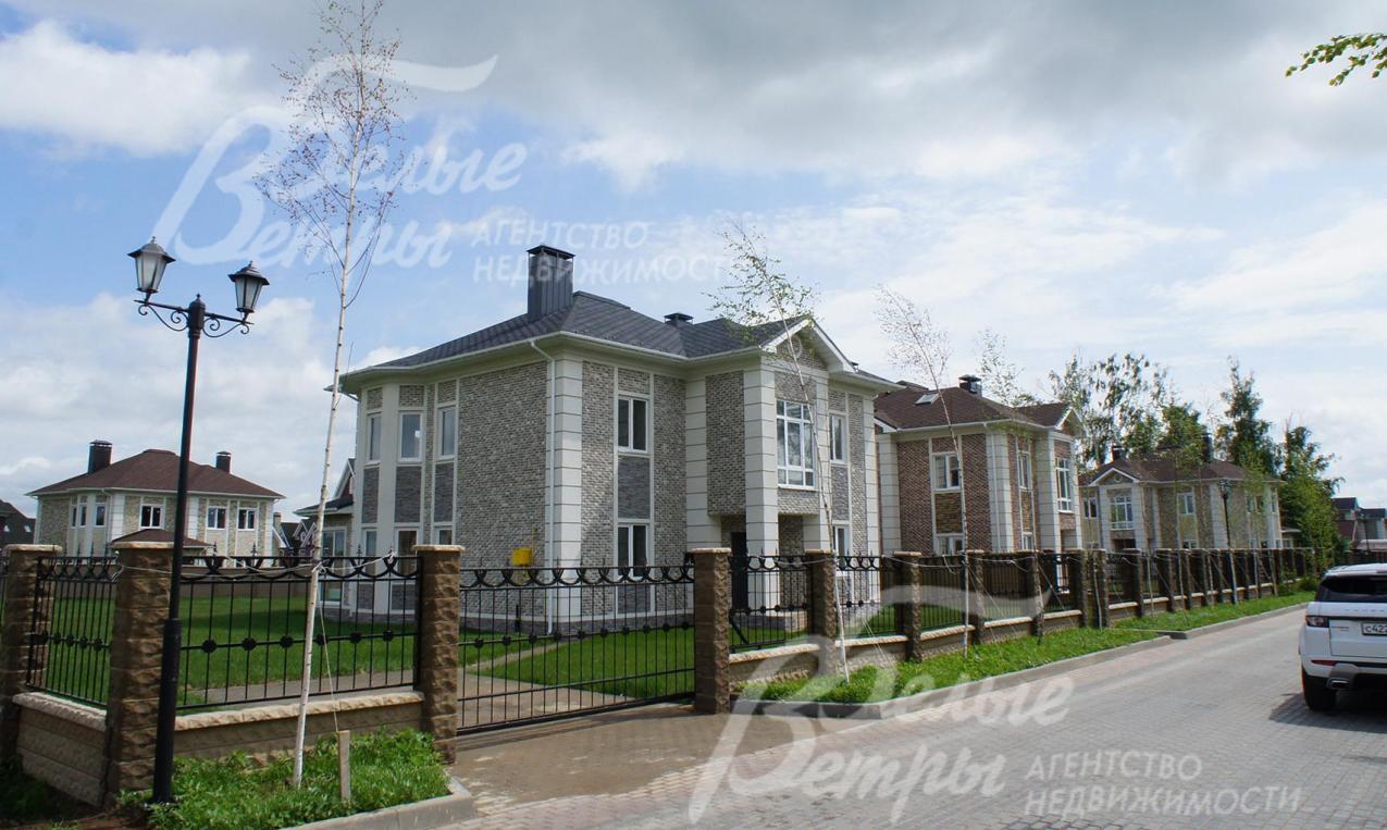 Дома в классическом архитектурном стиле