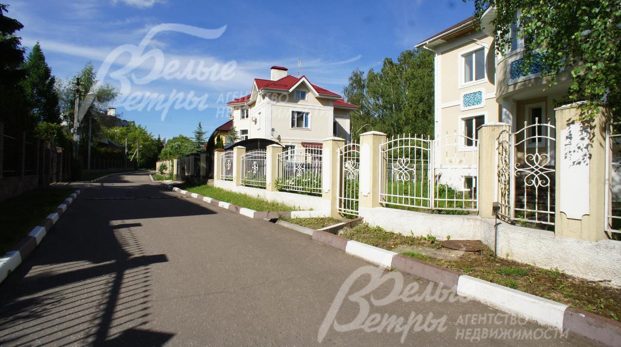 Участок ИЖС в полностью обжитом коттеджном поселке Светлый