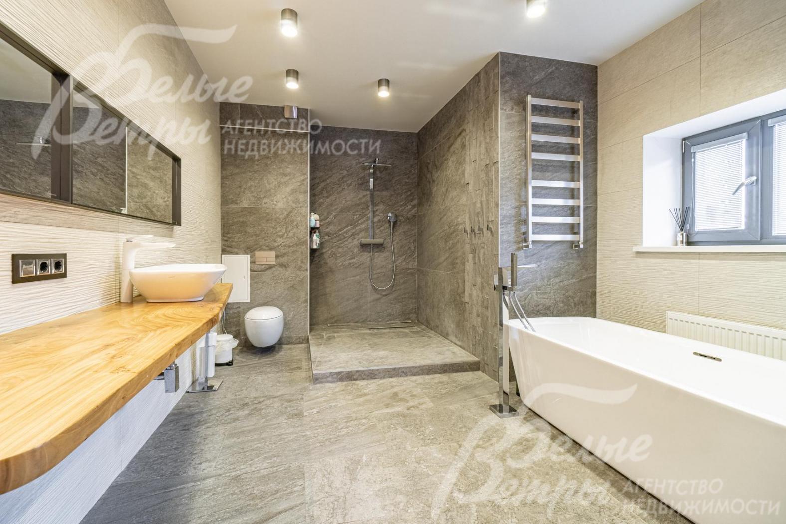 Санузел при мастер-спальне