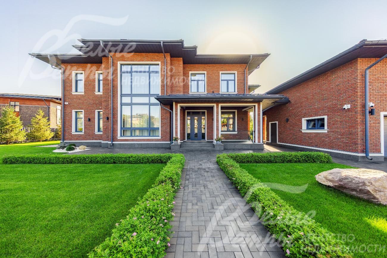 Усадьба на шикарном участке 44 сотки на берегу реки.