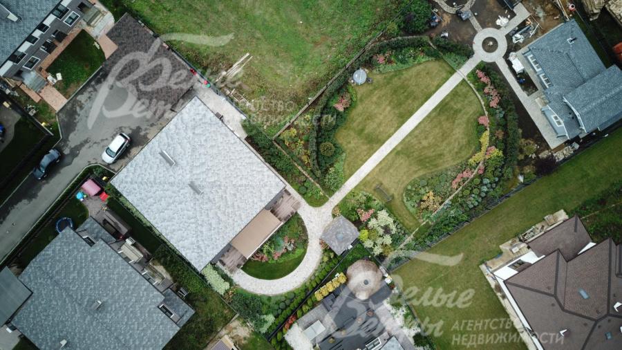 Участок 11.1 сотка с ландшафтным дизайном