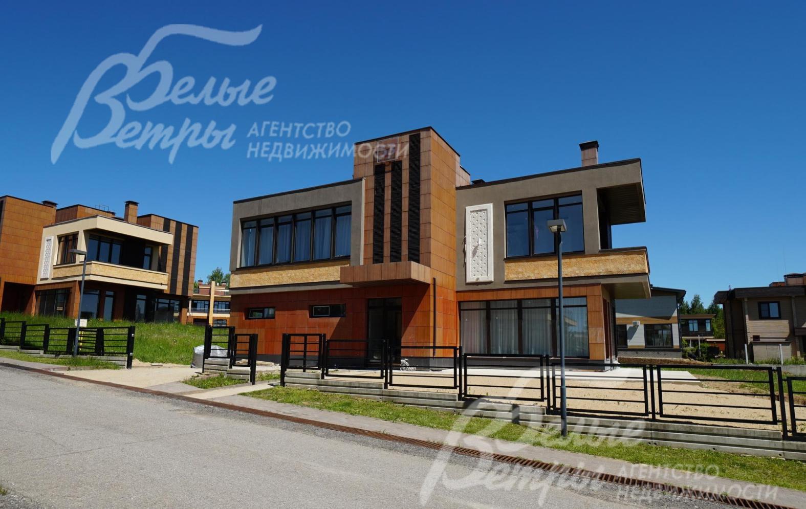 Дом с эксплуатируемой кровлей на участке 15 соток