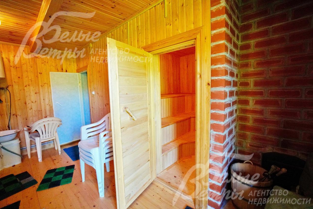 Отдельный вход в баню с комнатой отдыха 15кв.м и ванной 7кв.м