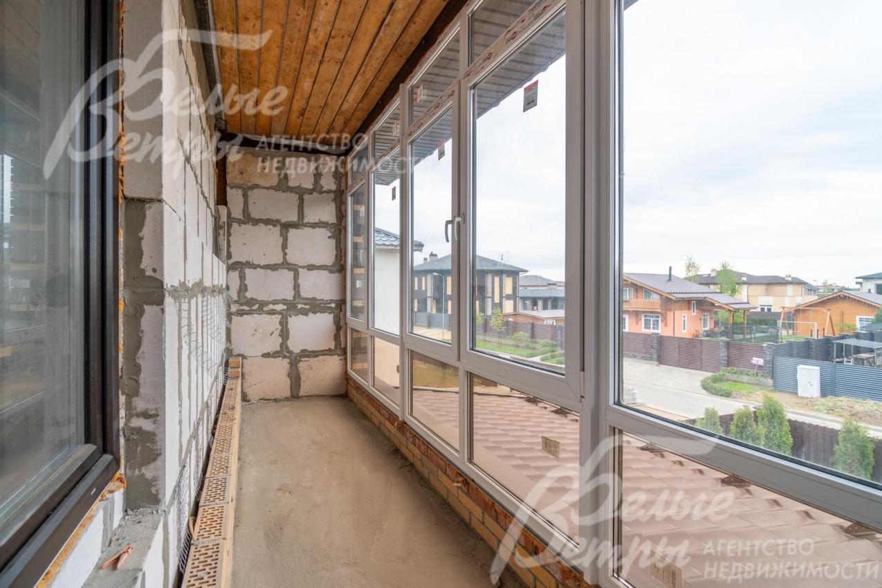 Остекленный балкон 