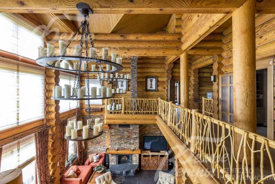 Гостиная со вторым светом