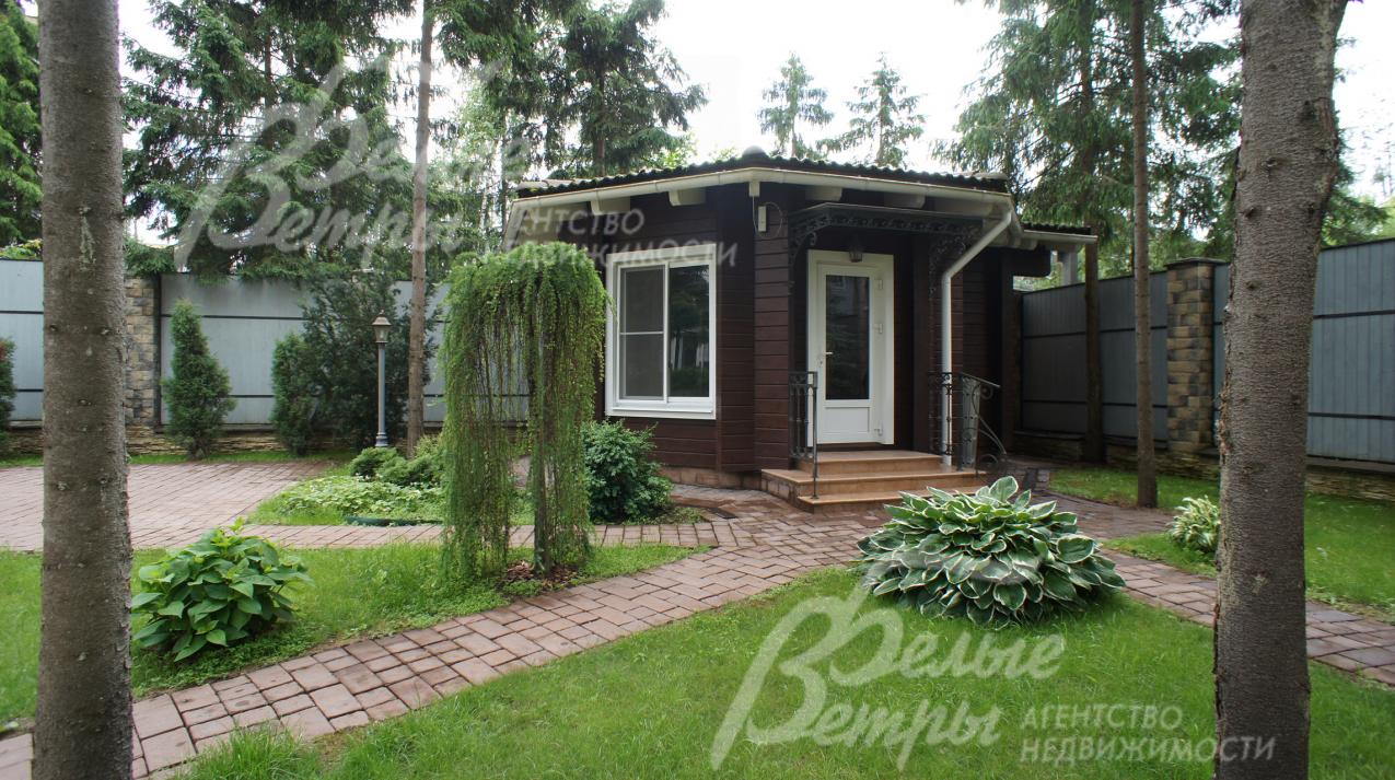 Беседка-барбекю на участке