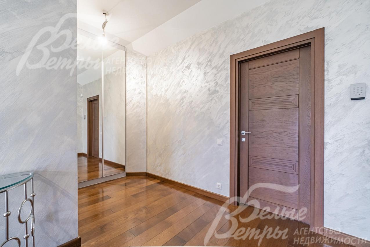 Холл второго этажа