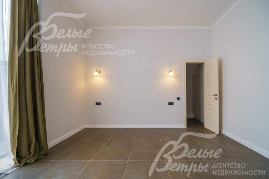 Выполнена финишная внутренняя отделка из европейских материалов.