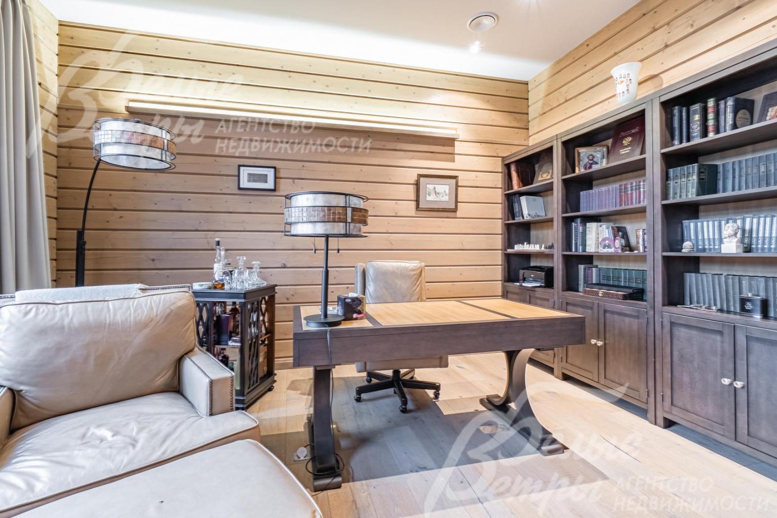 Кабинет: шкафы, перегородки и стол - массив (США)