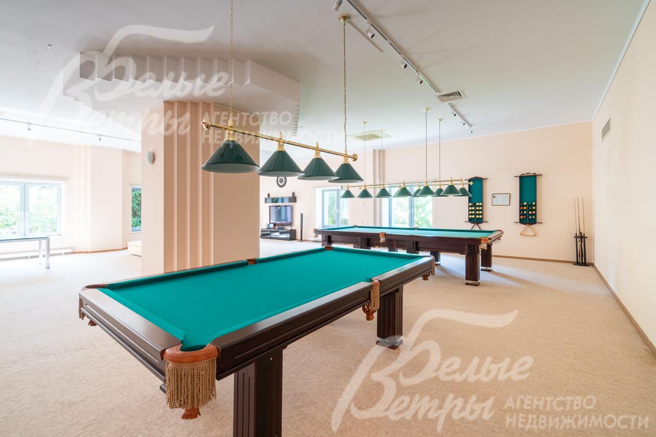 Бильярдный зал 
